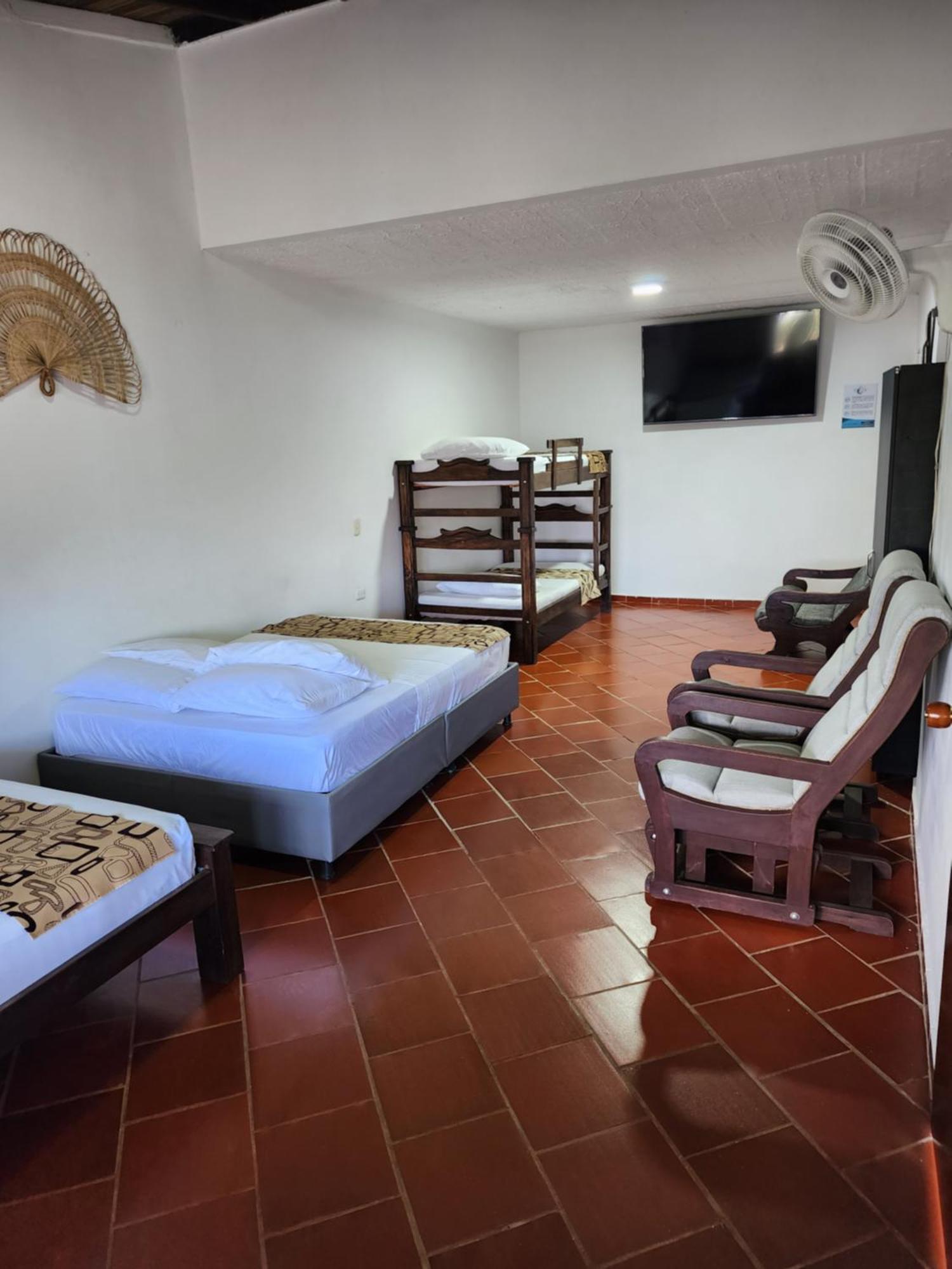 Hotel Campestre Palmas Del Zamorano Сан-Хиль Экстерьер фото
