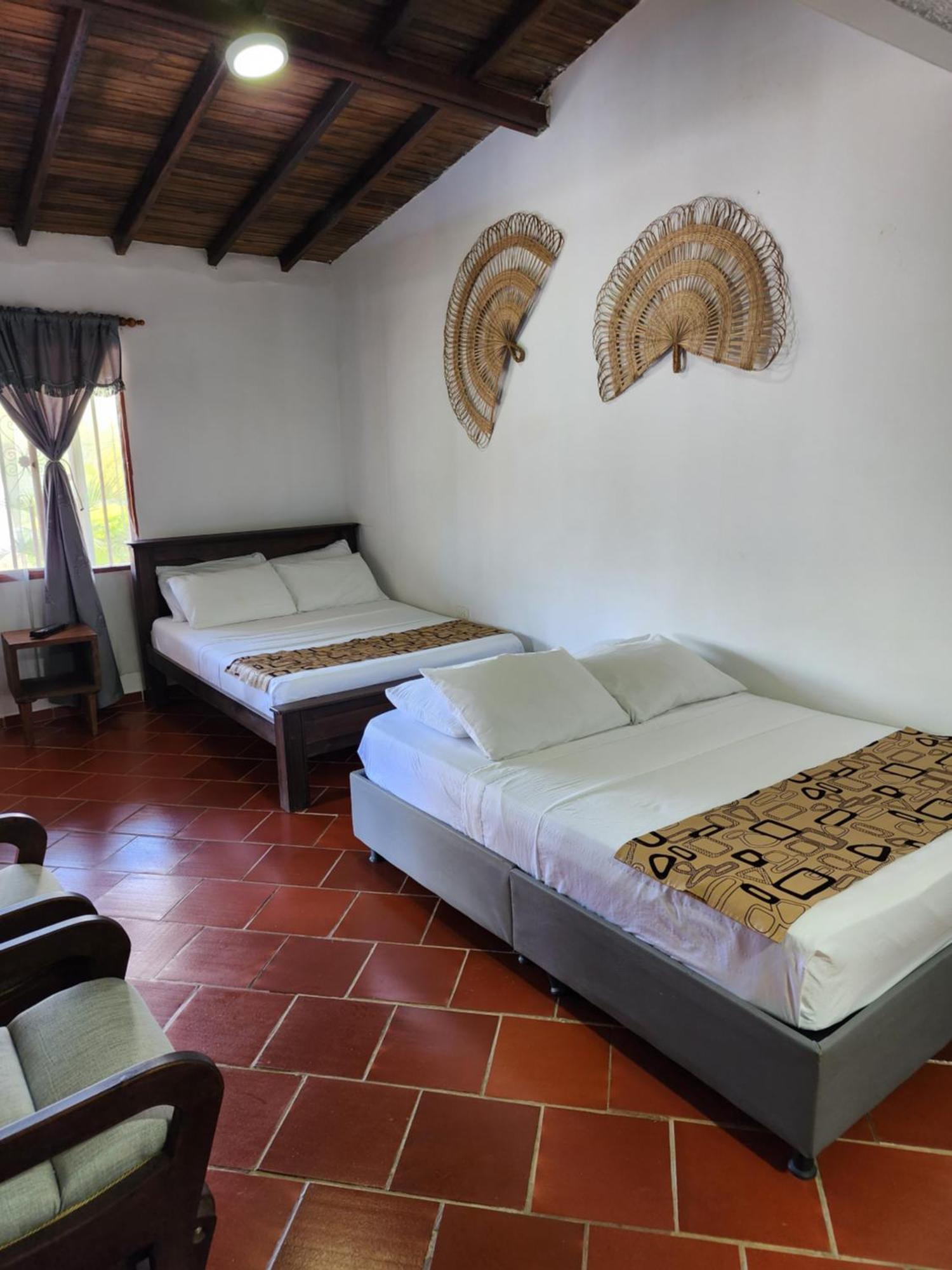 Hotel Campestre Palmas Del Zamorano Сан-Хиль Экстерьер фото