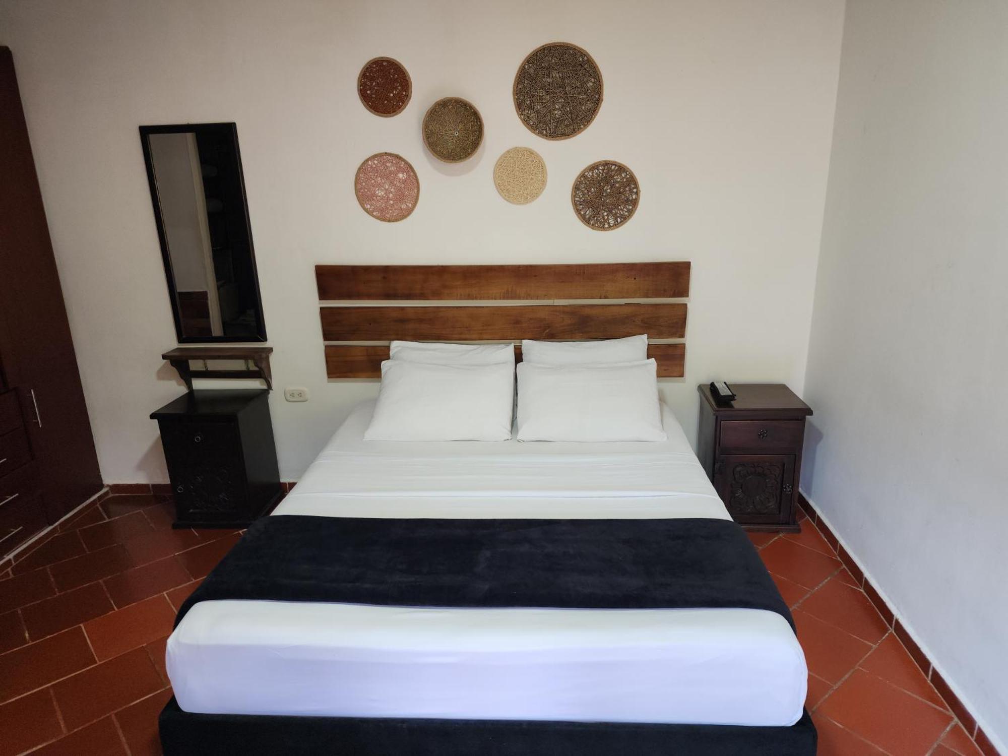 Hotel Campestre Palmas Del Zamorano Сан-Хиль Экстерьер фото