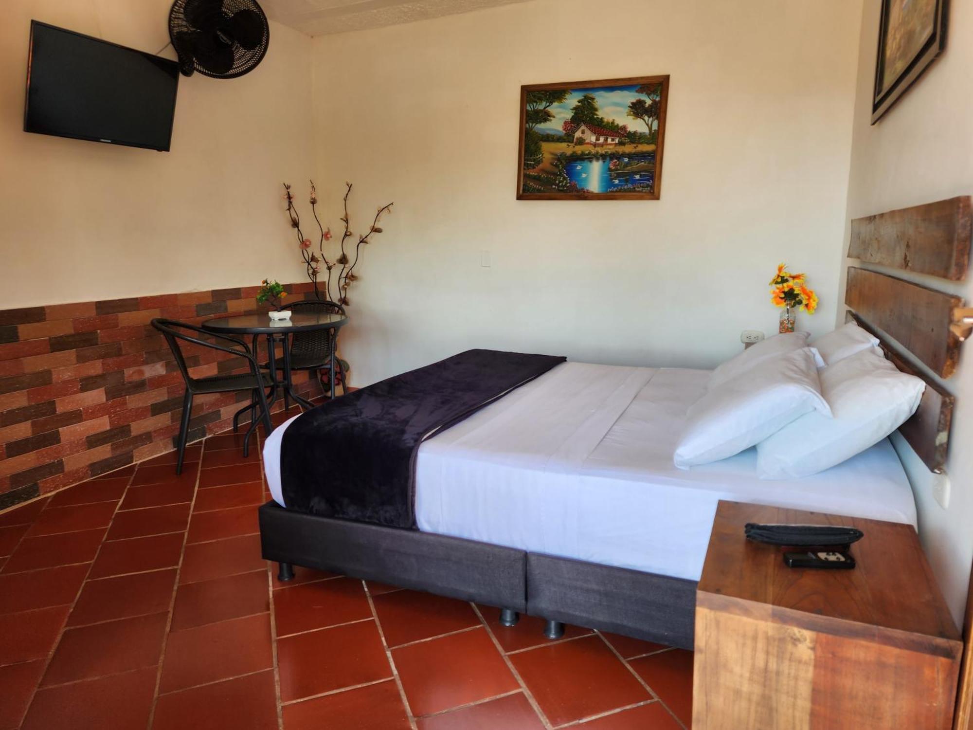 Hotel Campestre Palmas Del Zamorano Сан-Хиль Экстерьер фото