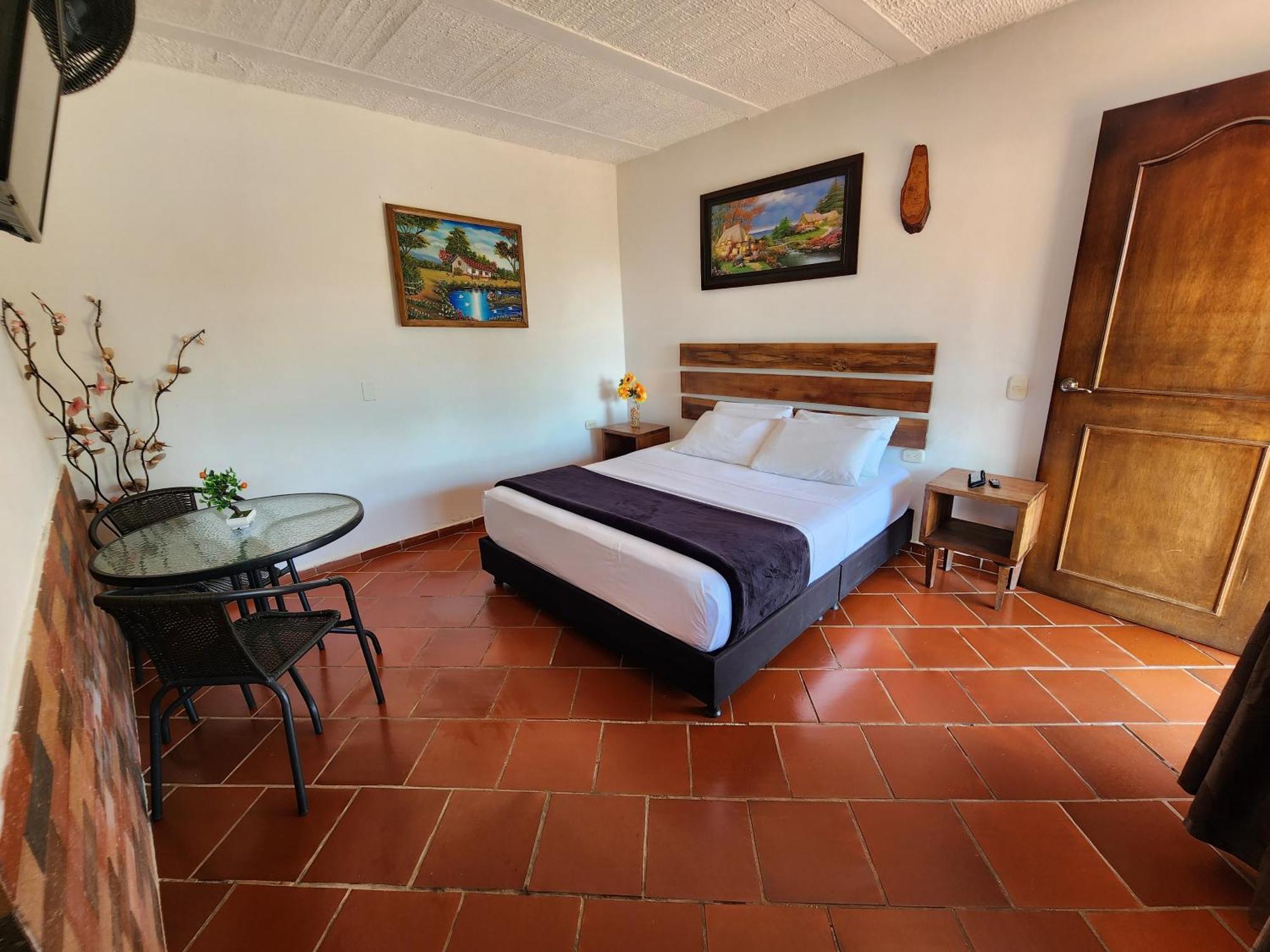 Hotel Campestre Palmas Del Zamorano Сан-Хиль Экстерьер фото