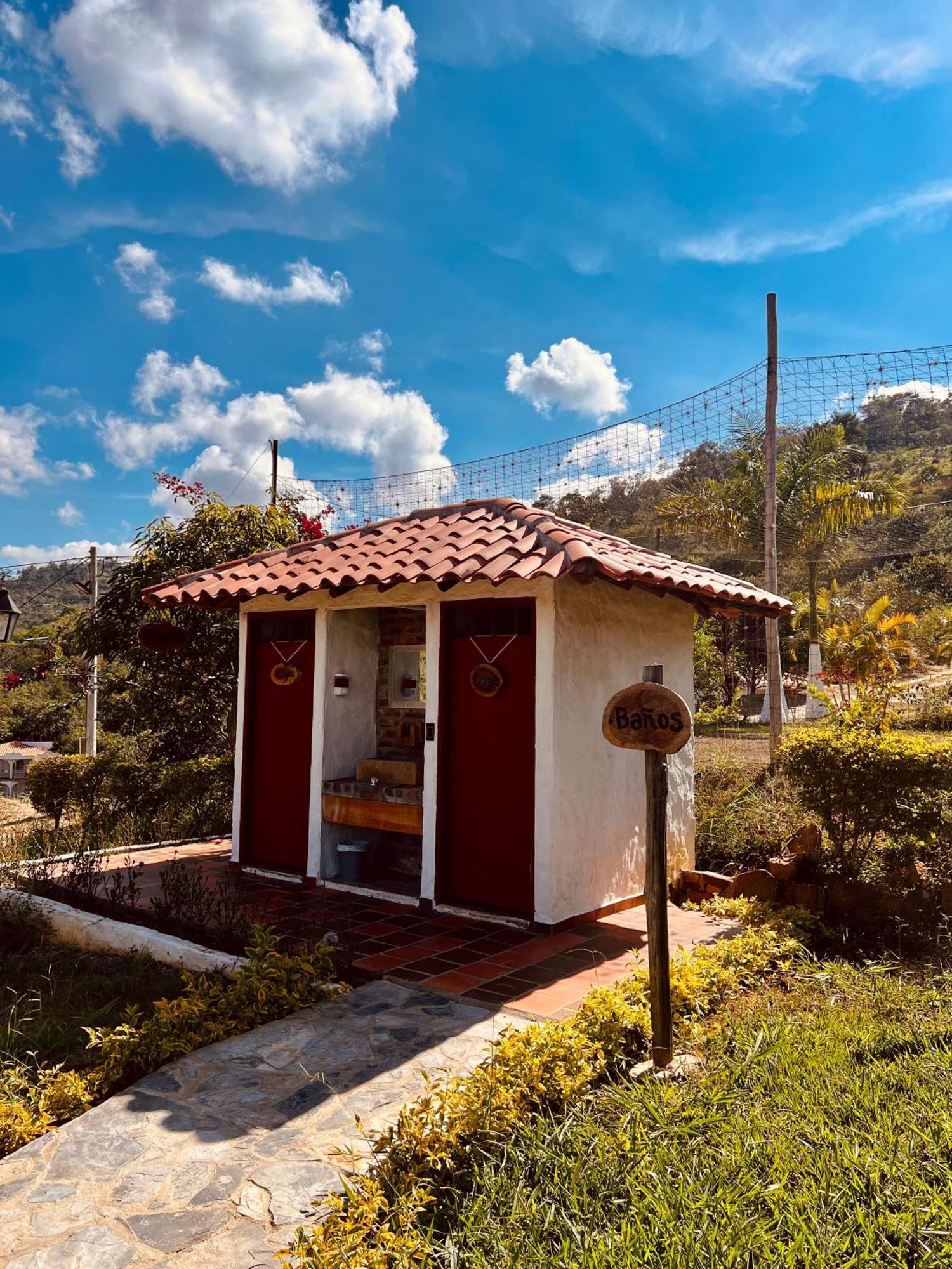 Hotel Campestre Palmas Del Zamorano Сан-Хиль Экстерьер фото